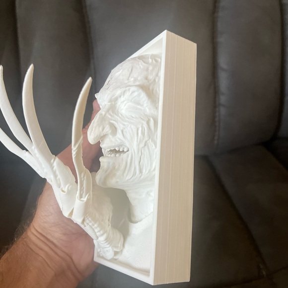 Freddy Krueger Bookend | Nightmare on Elm Street | Horror Decor - Picture 7 of 7